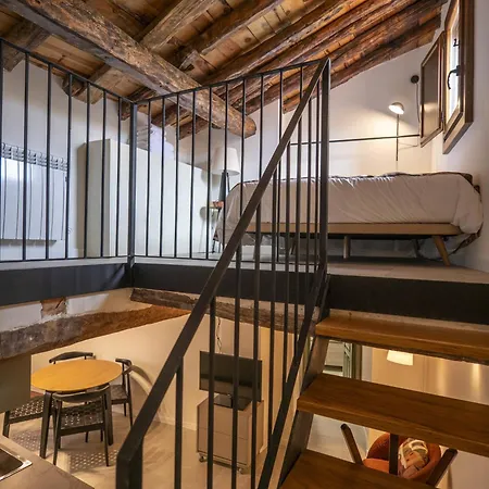 La Casa Amarilla Calomarde Apartamento *