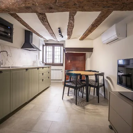 La Casa Amarilla Calomarde *