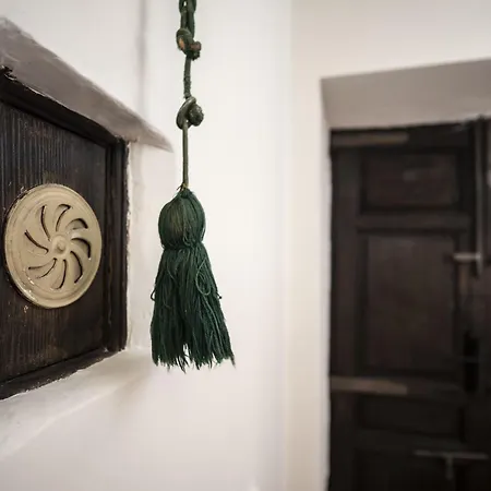 Апартаменты La Casa Amarilla Calomarde
