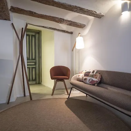 La Casa Amarilla Calomarde